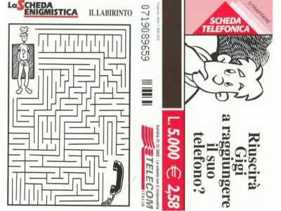 Il 64enne estrae infine una scheda intitolata �Il labirinto�, risalente al 2002. Fu prodotta su richiesta della Settimana Enigmistica: ne furono distribuite soltanto 6000 esemplari ed essendo una rarit� assoluta oggi sul mercato arriva a costare anche 150 euro
